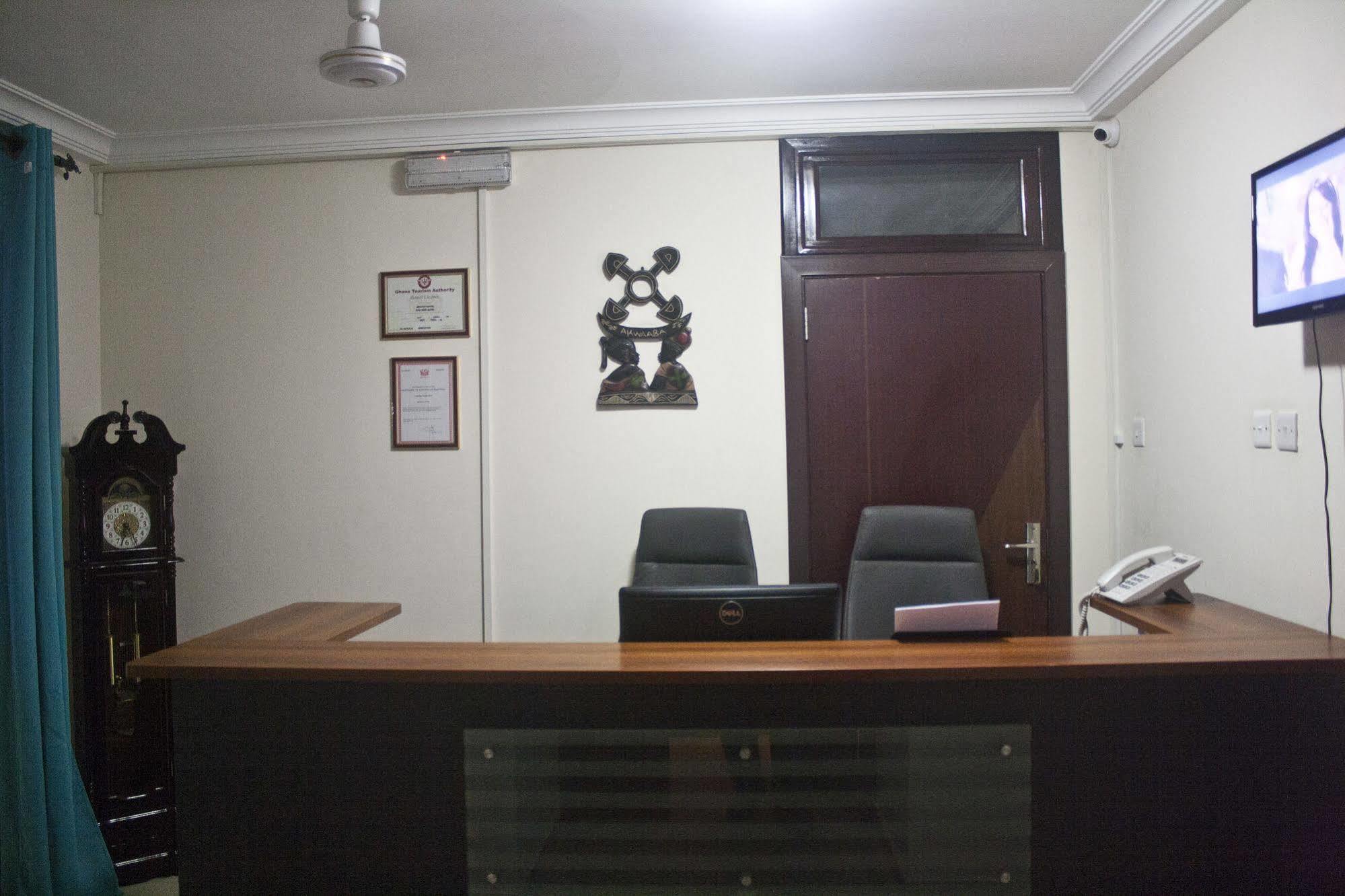 @Home Boutique B&B Hostel And Suite Accra Esterno foto
