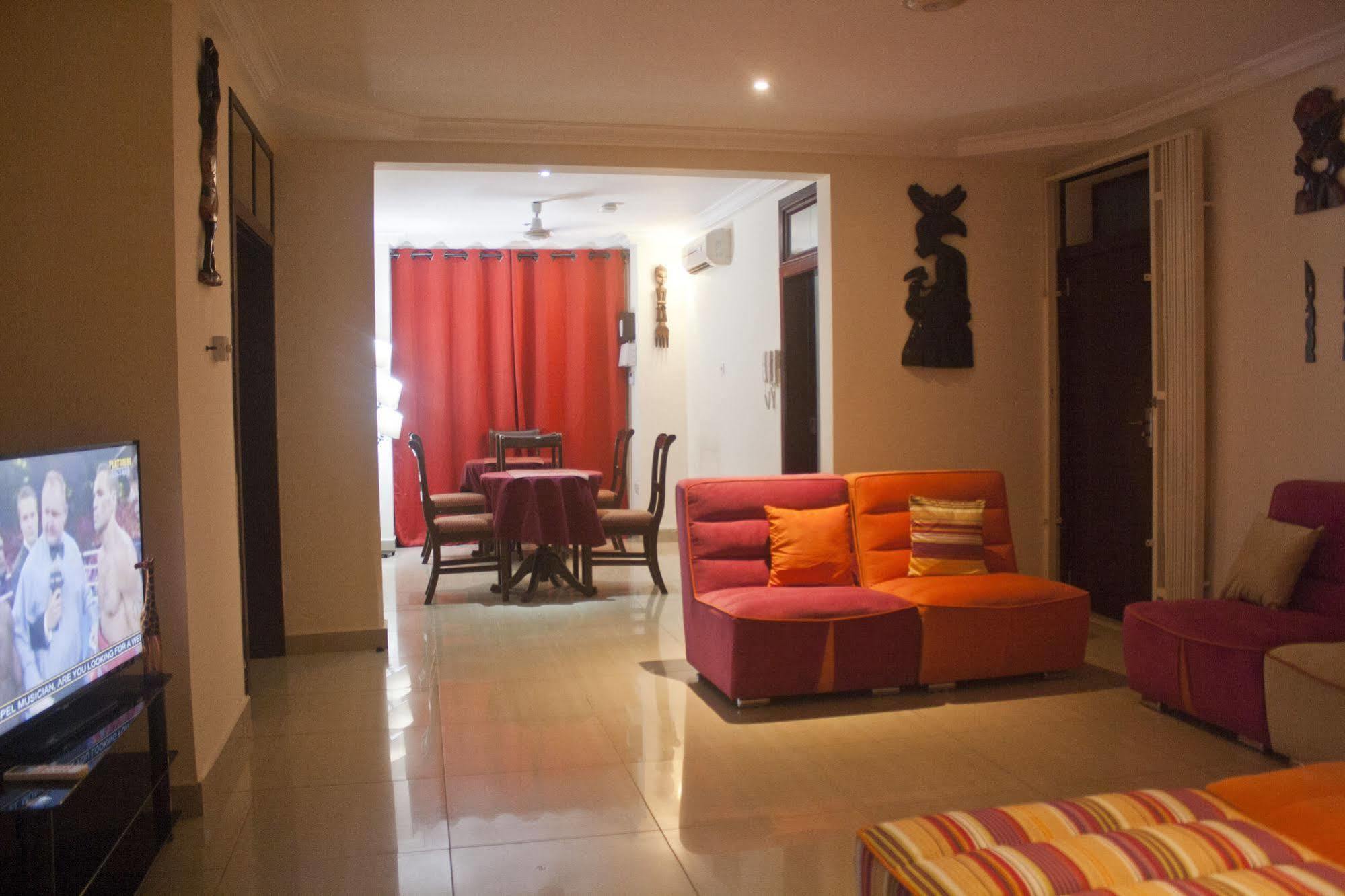 @Home Boutique B&B Hostel And Suite Accra Esterno foto